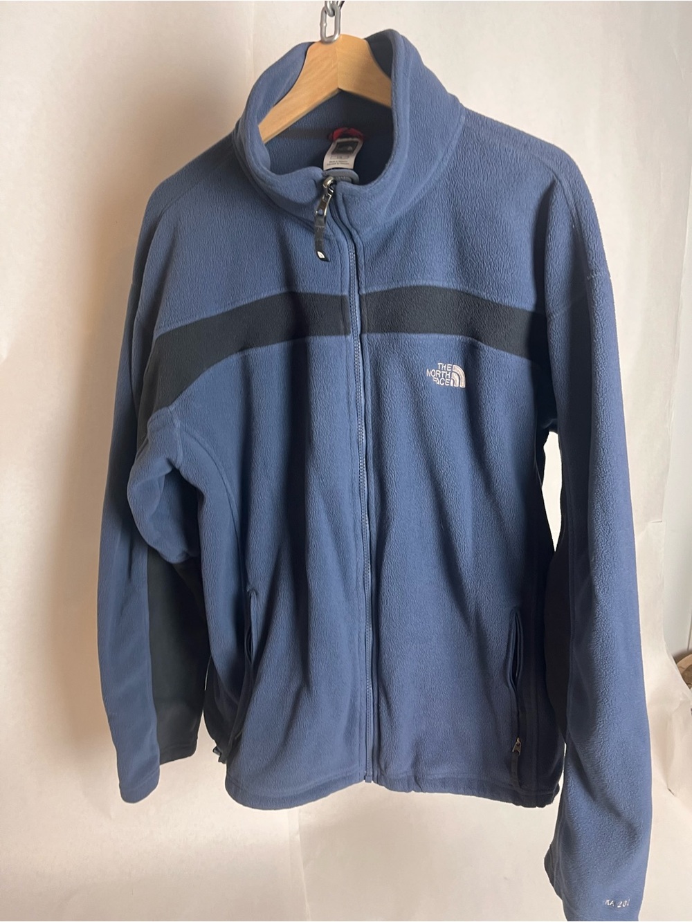 The North Face Men's Slate Blue Full-Zip Fleece Jacket with Black Stripe